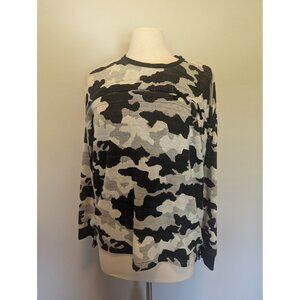 Nanette Lepore Size Large Camo Pullover Sweater